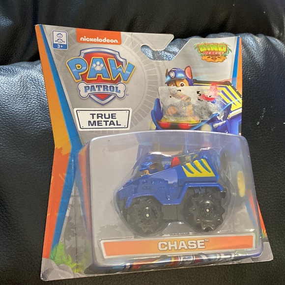 3 Paw Patrol True Metal Vehicles plus Bonus - Picture 5 of 10